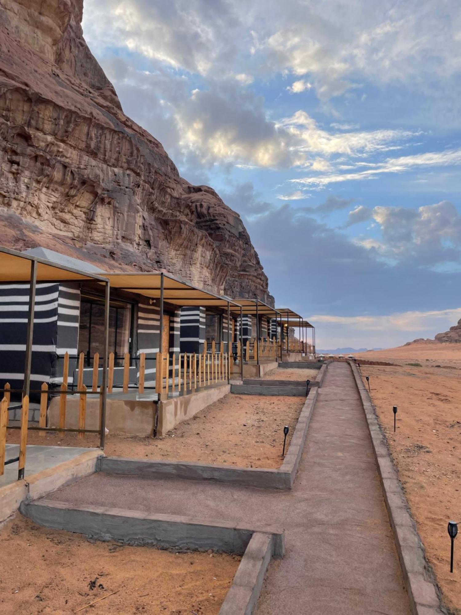 Zawaideh Desert Camp Hotel Wadi Rum Luaran gambar