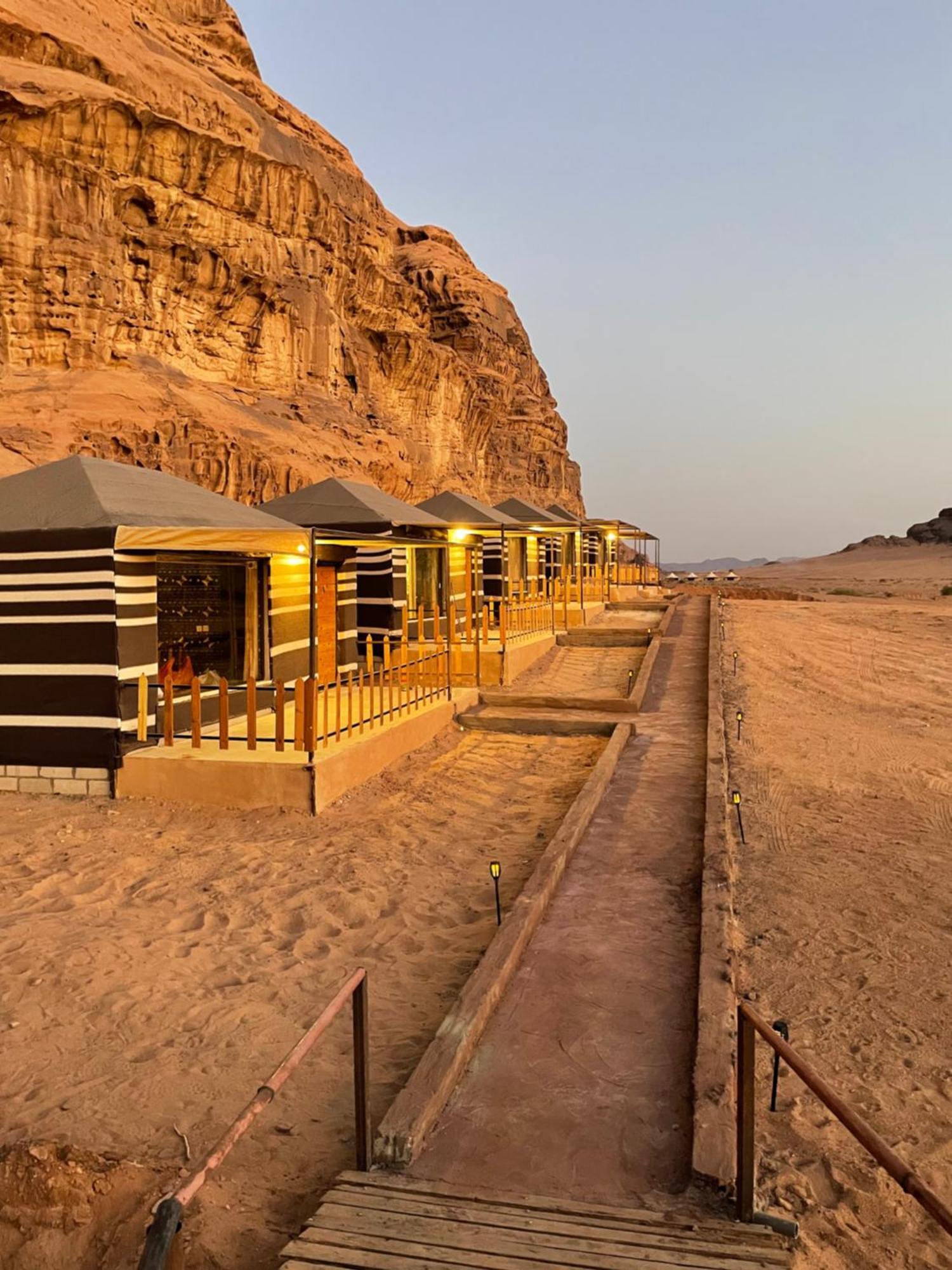 Zawaideh Desert Camp Hotel Wadi Rum Luaran gambar